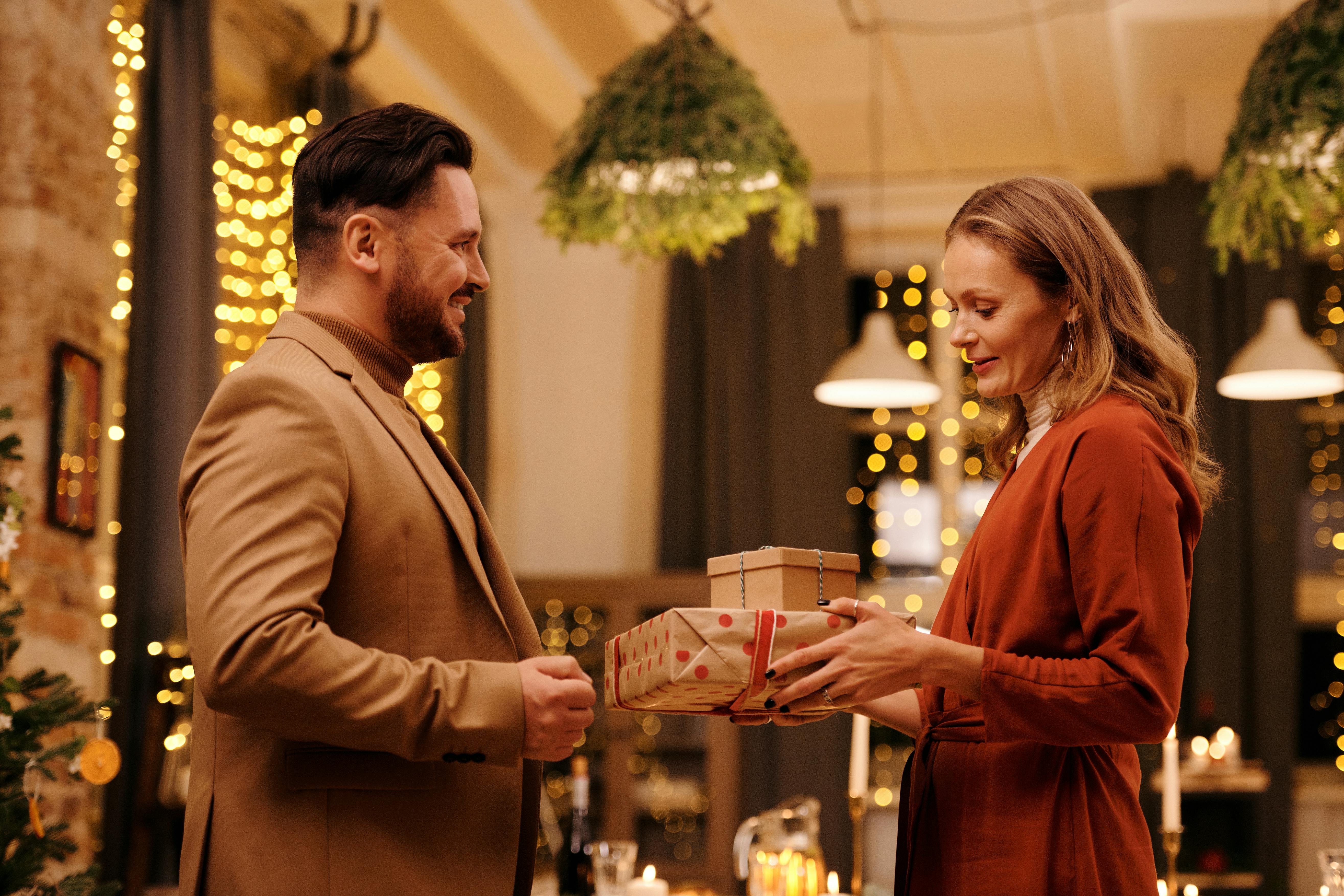 best gifts for wife india 2026 birthday anniversary